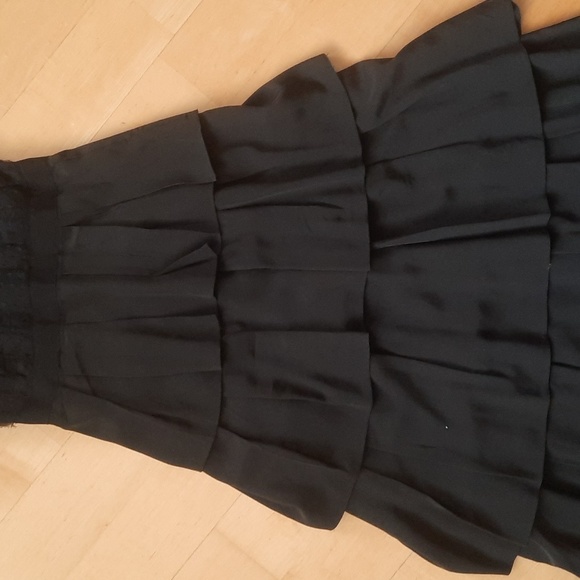 BCBG Max Azria Dress - 0 - Picture 2 of 8